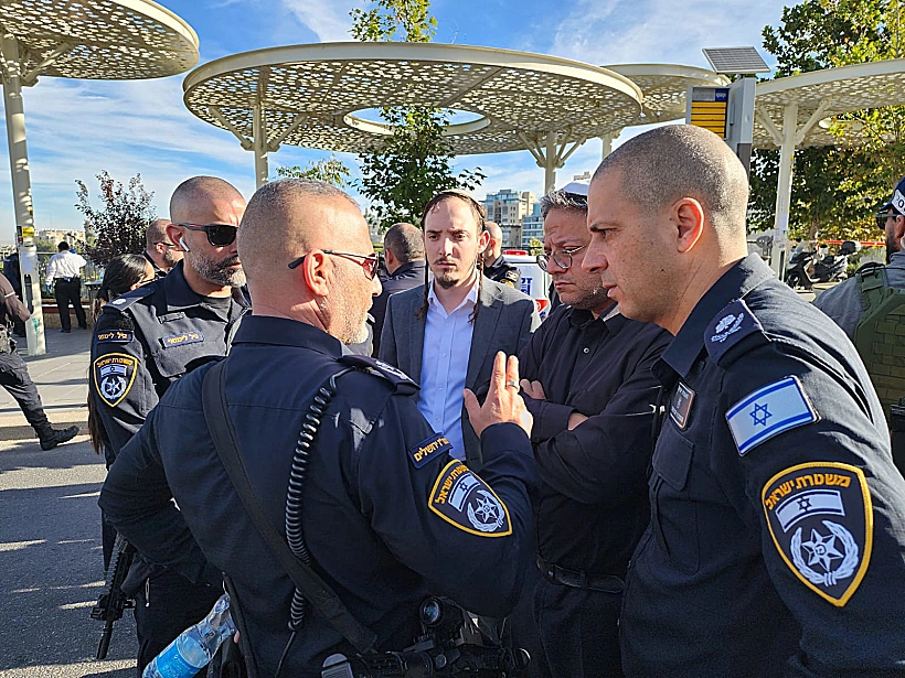 השר בן גביר בזירת הפיגוע