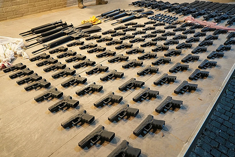 הנשקים שנתפסו בגבול ירדן