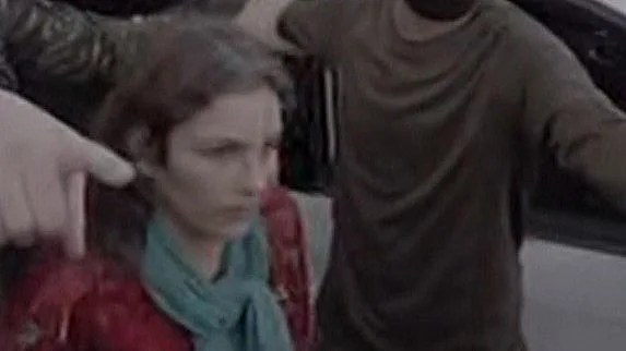 עמית סוסנה בידי הצלב האדום חרבות ברזל