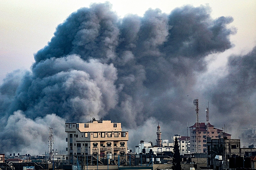 מבט מרפיח: תקיפות צה"ל בדרום רצועת עזה