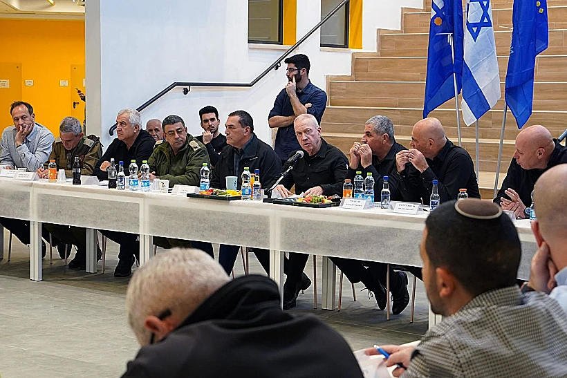 יואב גלנט חרבות ברזל