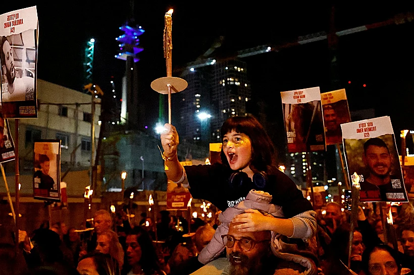 חטופים חרבות ברזל הפגנה