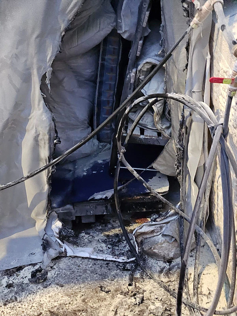 האוהל שנשרף משפחות החטופים והנרצחים ירושלים