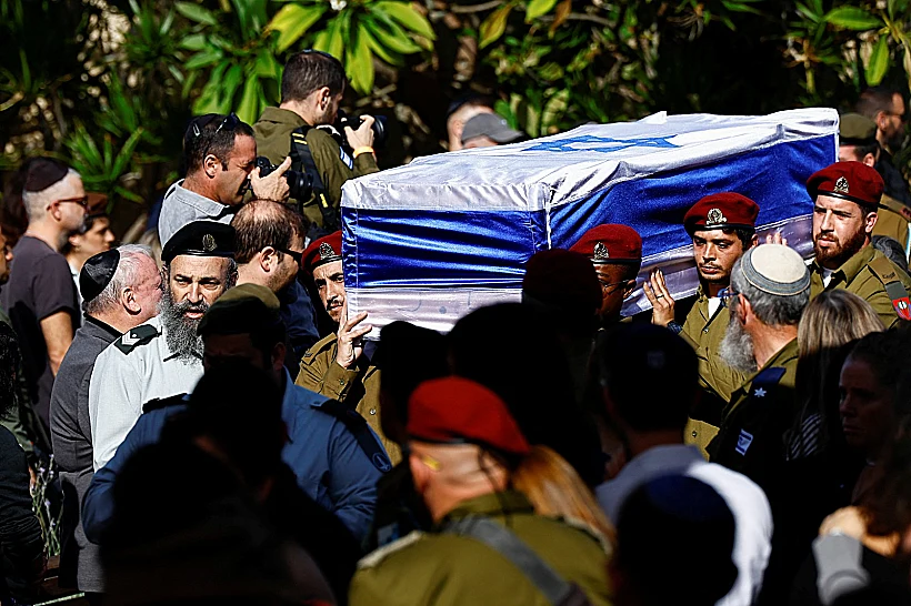 הלווייתו של רס״ר במיל' גל איזנקוט