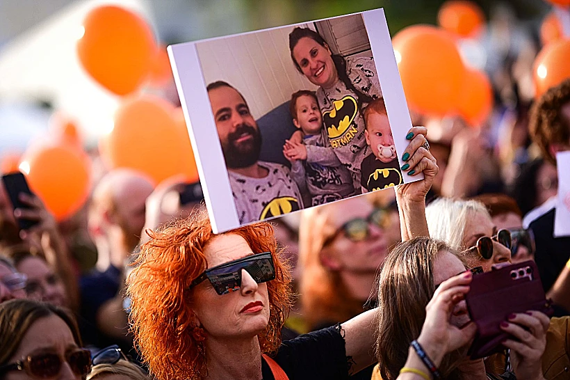 הפגנה למען שחרור בני משפחת ביבס מהשבי