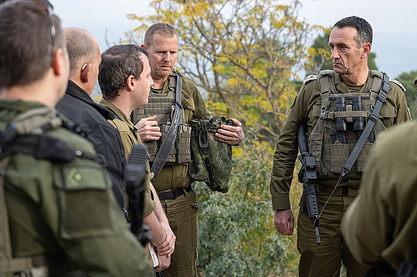 חרבות ברזל הרמטכ"ל בסיור בעוצבת הגליל (91) בגבול לבנון הרצי הלוי