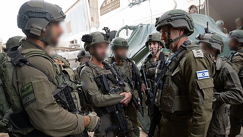 הרמטכ"ל פוגש חיילים בלב רצועת עזה חרבות ברזל
