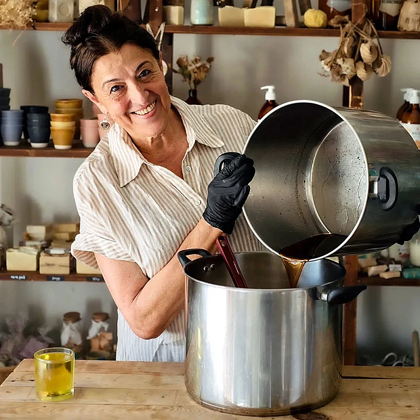 נאקה סבונים