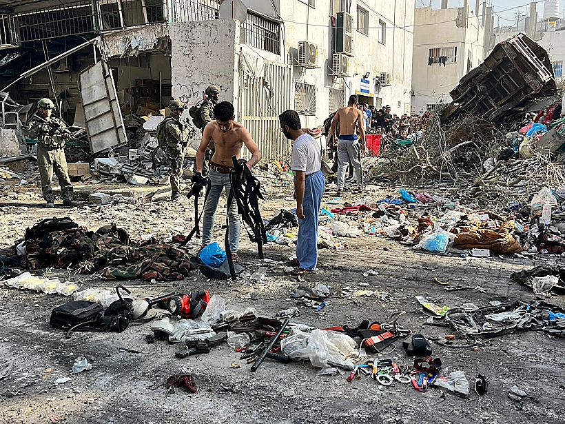 חרבות ברזל מחבלים נעצרים מחוץ לבית חולים בעזה חמאס צה"ל שב"כ