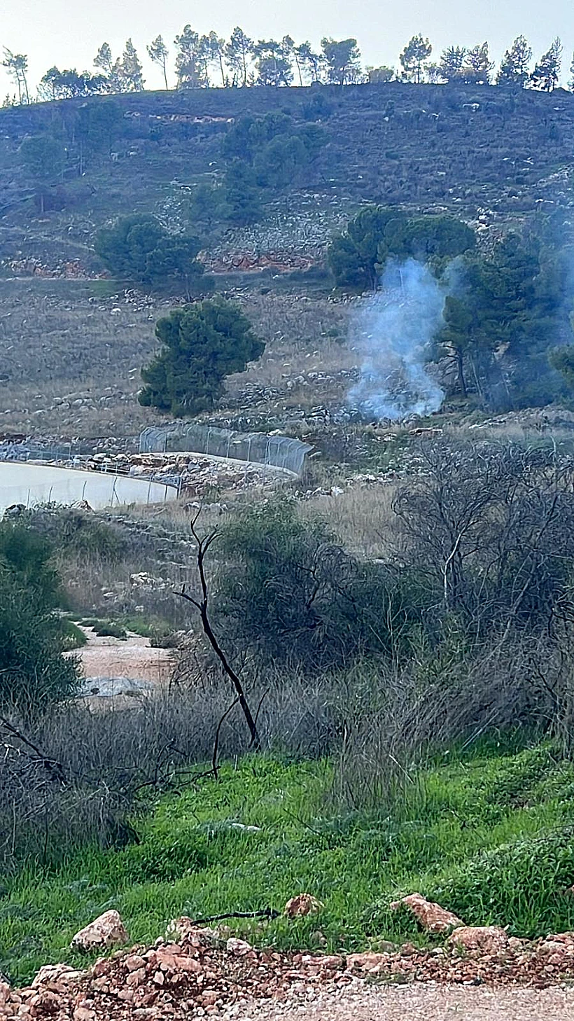 נפילה בשטח פתוח באזור קריית שמונה חרבות ברזל