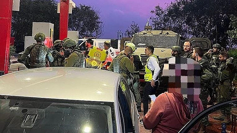 הזירה במחסום רנתיס