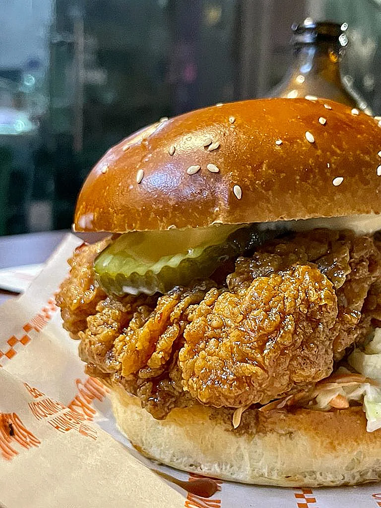 סילי קיד, קריספי צ'יקן