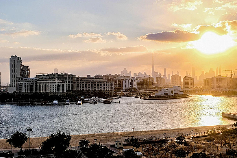 Ux Intercontinental Residence