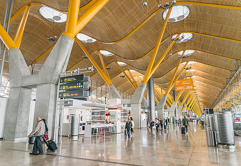 Madrid,,spain, ,oct,21,,2016:,interior,of,a,terminal