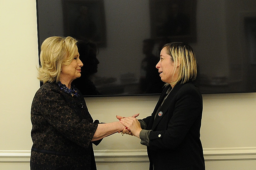 הילרי קלינטון במפגש עם משפחות החטופים