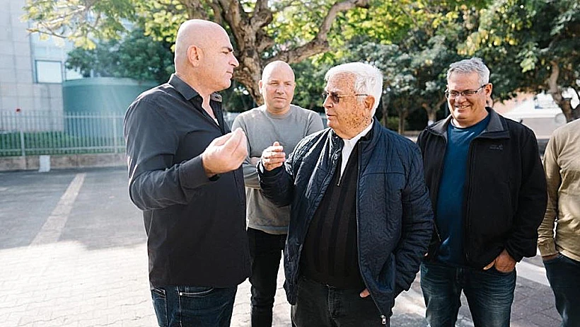 ראש עיריית קריית מוצקין חיים צורי ויו"ר פורום קו העימות משה דוידוביץ'