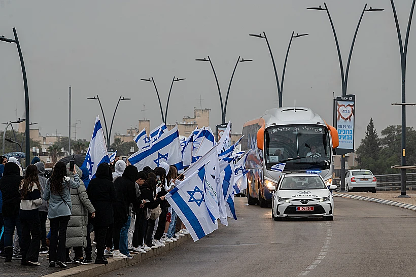 קהילת קיבוץ ניר עוז מתקבלת בקריית גת