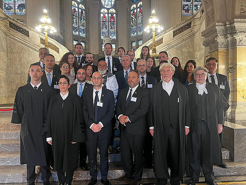 המשלחת הישראלית לדיון בהאג