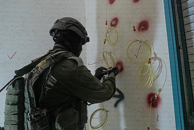 תיעוד הריסת בתי המחבלים מחסום המנהרות חברון חרבות ברזל