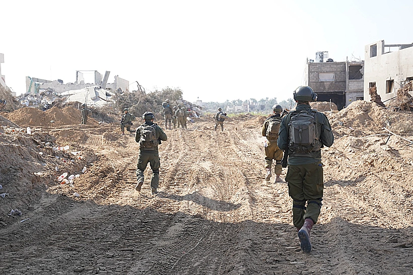 לוחמי צה"ל פועלים בח'אן יונס חרבות ברזל