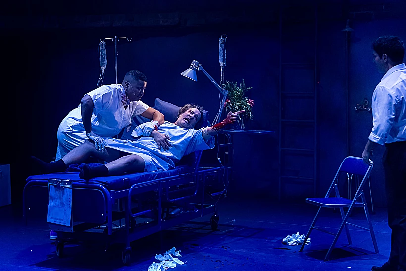 "מלאכים באמריקה"