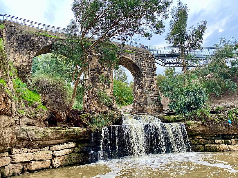 מפל גשר הקנטרה