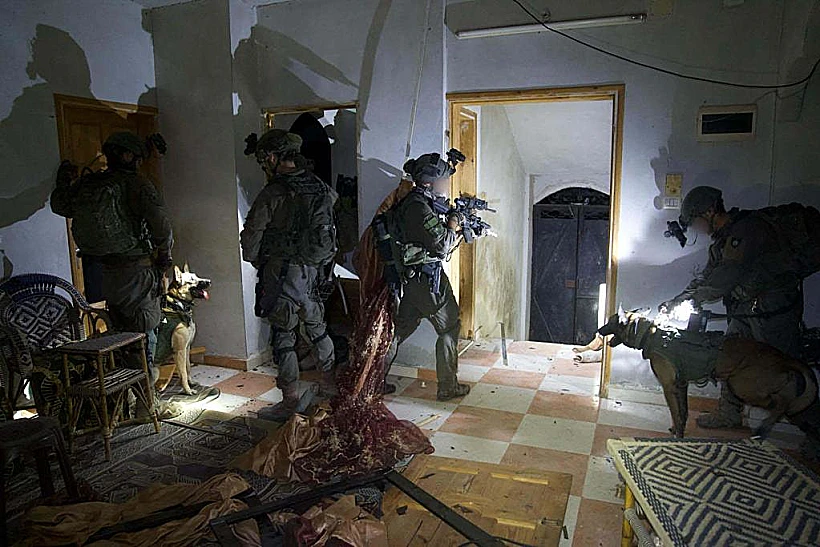 כוחות צה"ל פועלים ברצועת עזה חרבות ברזל