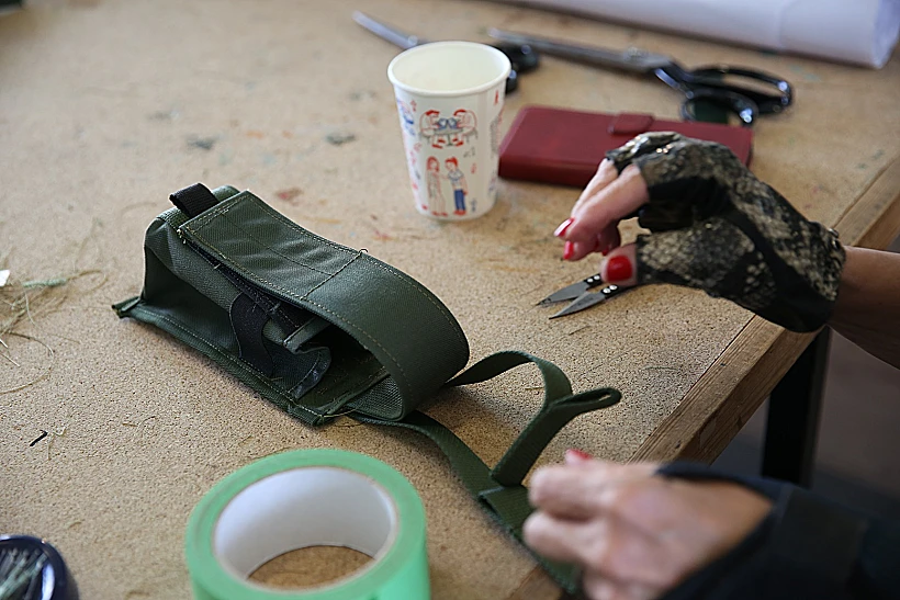 חמל התפירה בשנקר - תערוכת עיצוב חירום