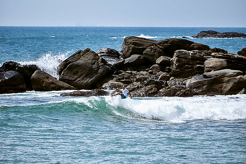 גלישה בסרי לנקה