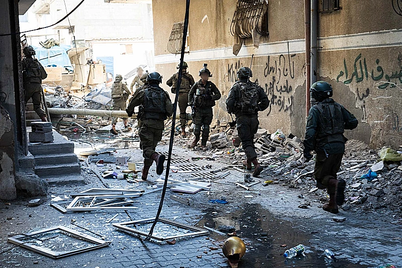 פעילות לוחמי צה"ל ברצועה עזה חרבות ברזל