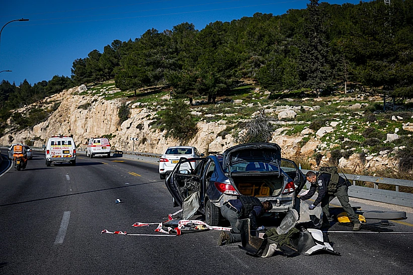 רכבם של המחבלים בפיגוע במעלה אדומים