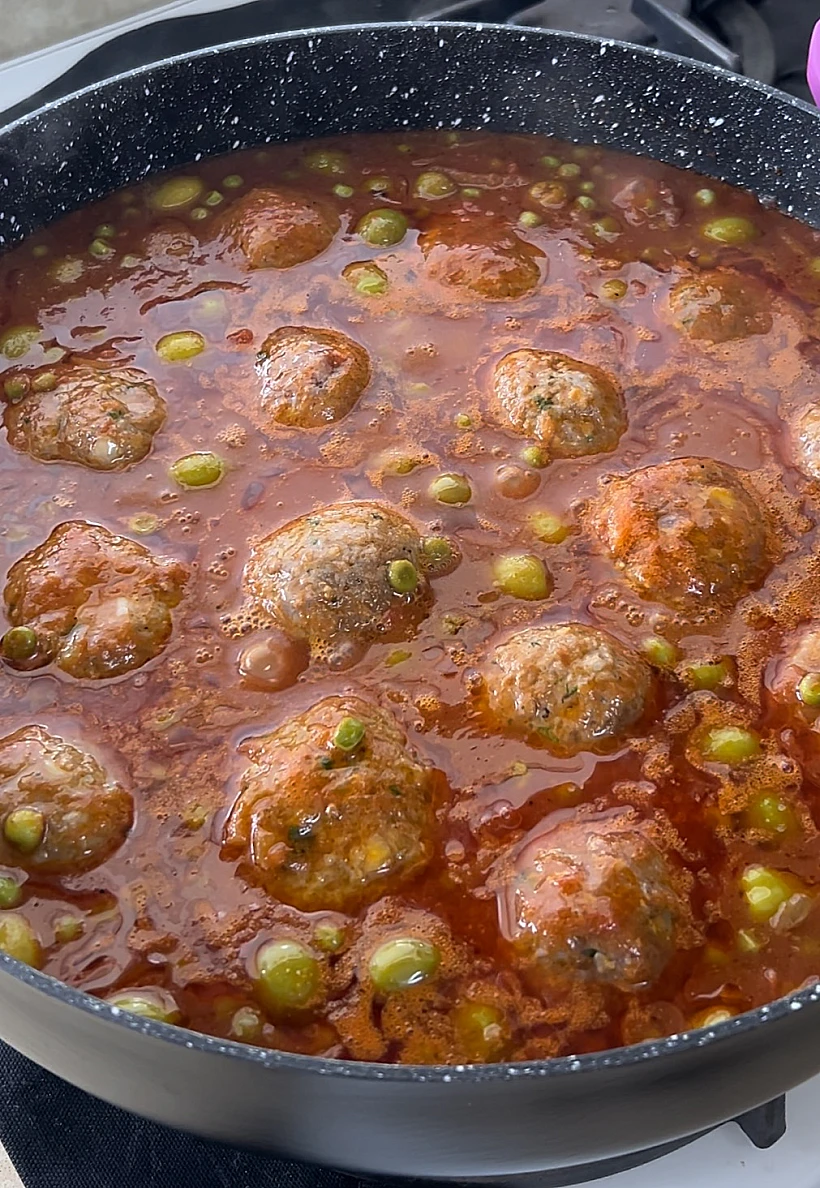 קציצות עם אפונה וזיתים