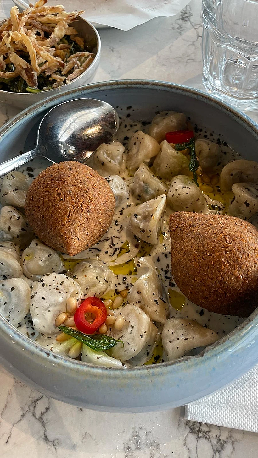 שישבברק, שושברק, מסעדת לונא