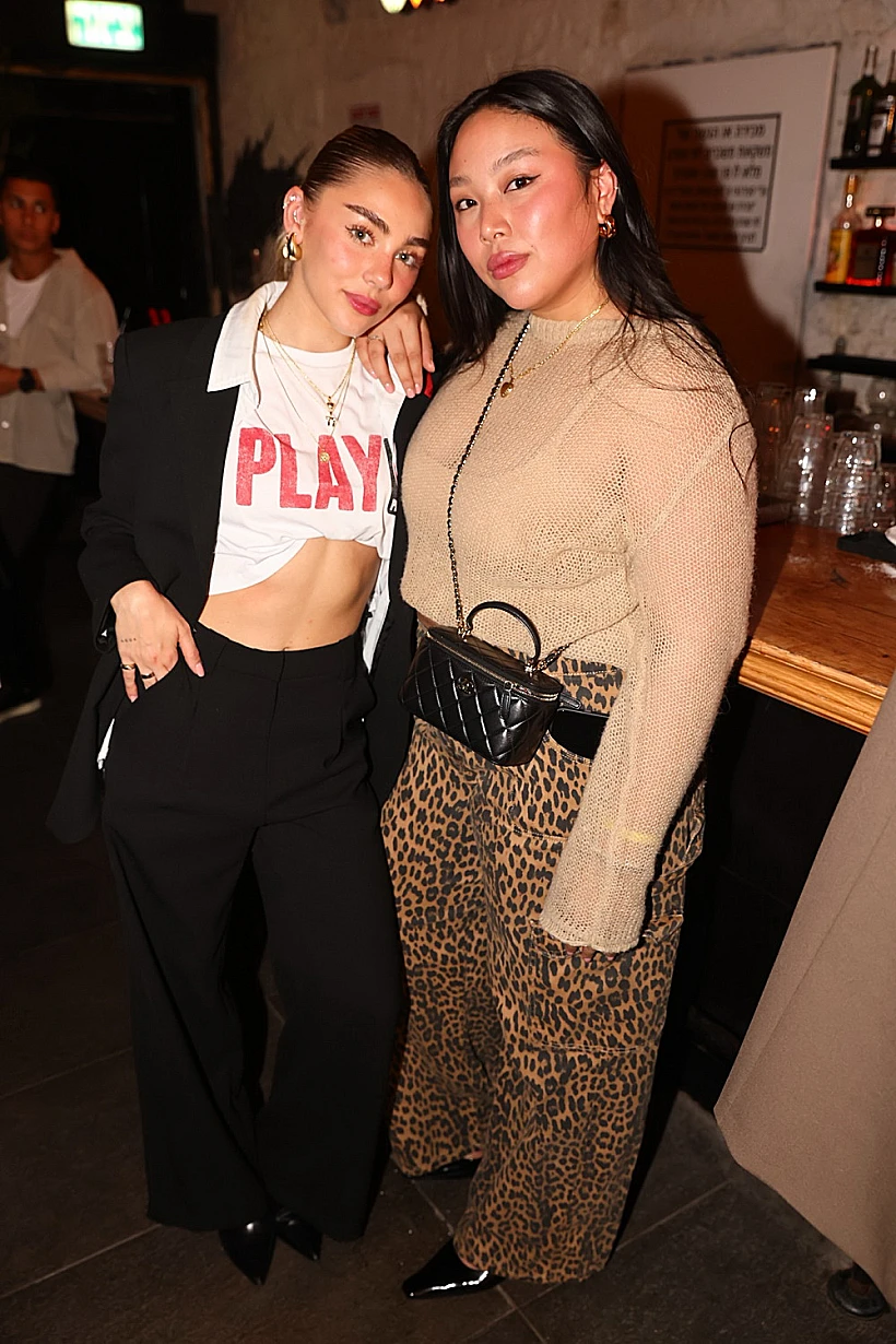 קייסי זפטה ומאיה קיי