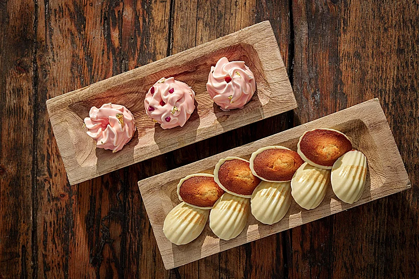 מארז העצמה נשית, דלאל