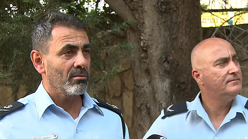 ניצב שמעון לביא מקבל אחריות על האסון, אפריל 21