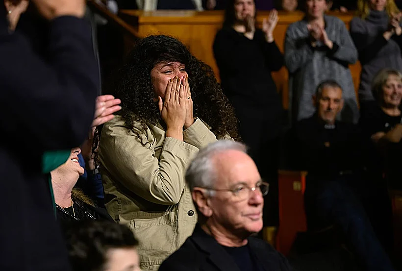 שי-לי עטרי בהופעה של דודתה, גלי עטרי. היכל התרבות 2024