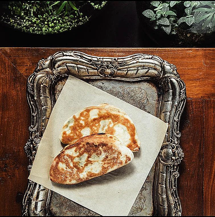 קאדה, מאפה, מחניודה