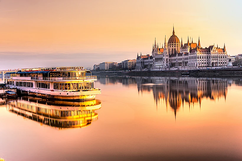 בודפשט - שיט על הדנובה בשקיעה