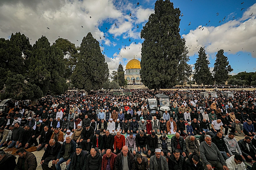 תפילות השישי הראשון של רמדאן בהר הבית