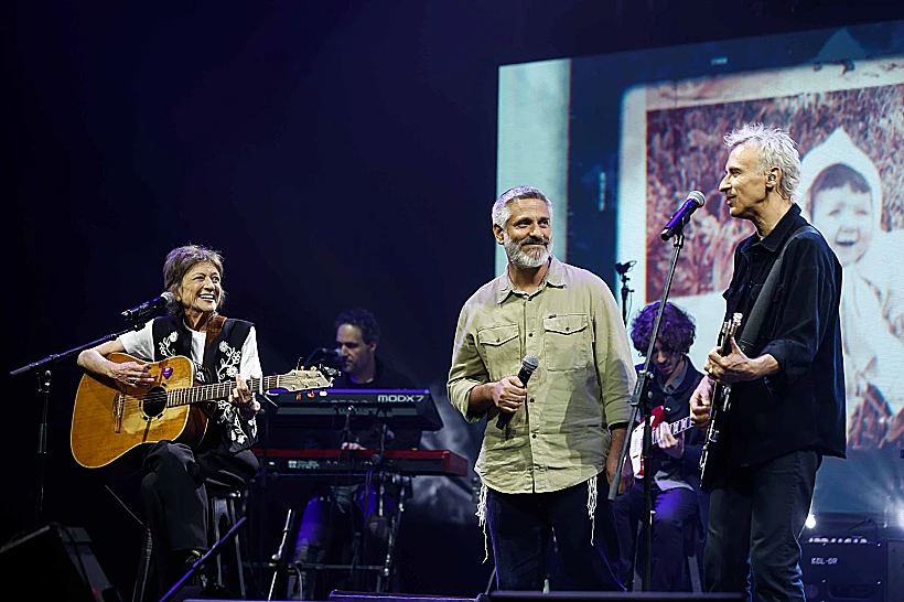 "חברים שרים קורין", קורין אלאל, היכל התרבות 2024, אסף אמדורסקי, אביתר בנאי