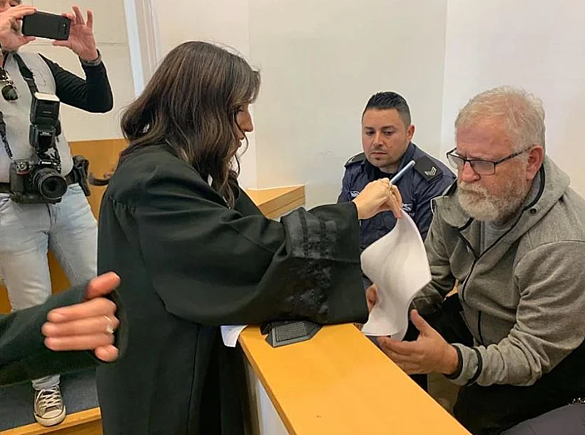 גיורא פרי, החשוד ברצח אשתו אסתי אהרונוביץ', בדיון בהארכת מעצרו