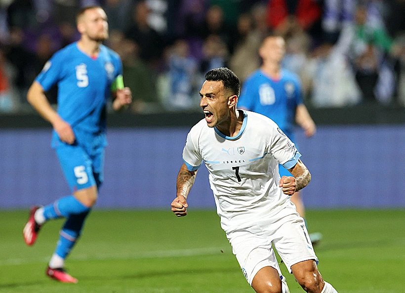 ערן זהבי חוגג את שער היתרון של נבחרת ישראל