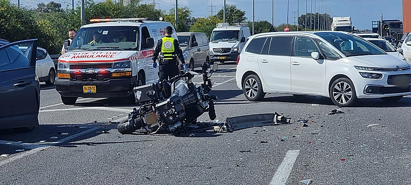 זירת תאונת האופנוע בכביש 4