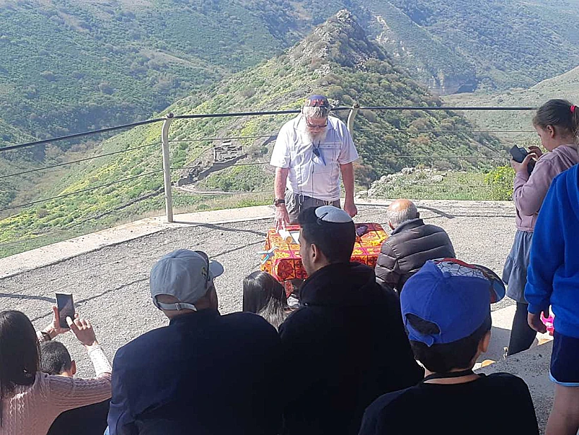 קריאת המגילה בשמורת הטבע גמלא