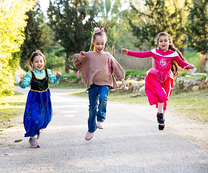 פורים בנאות קדומים
