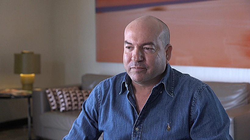 איל ברקוביץ' מצטלם לקמפיין תכשיטים