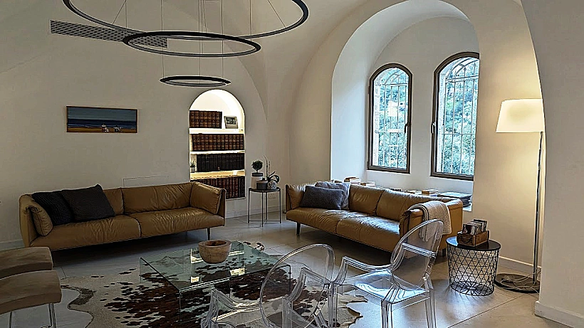 בתים מבפנים – ירושלים