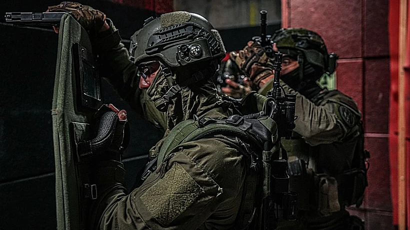 מסתערבי מג"ב איו"ש