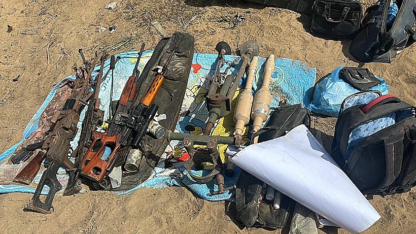 אמצעי לחימה שאותרו במנהרה בח'אן יונס צה"ל חרבות ברזל צה"ל